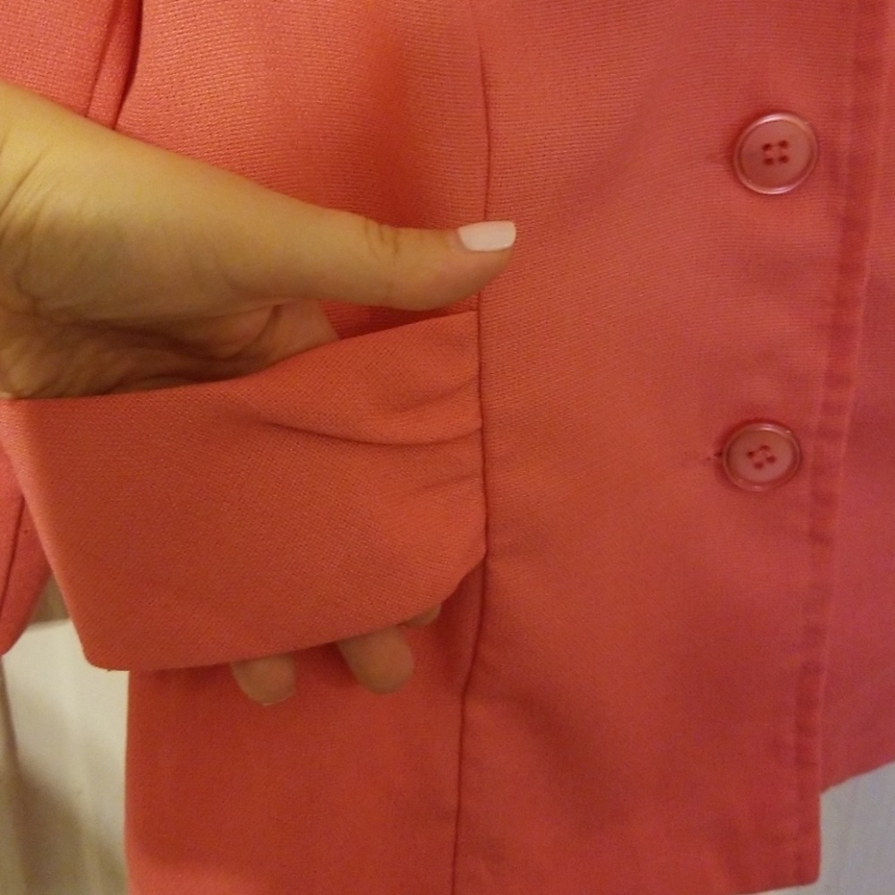 Blazer - Picture 4 of 7